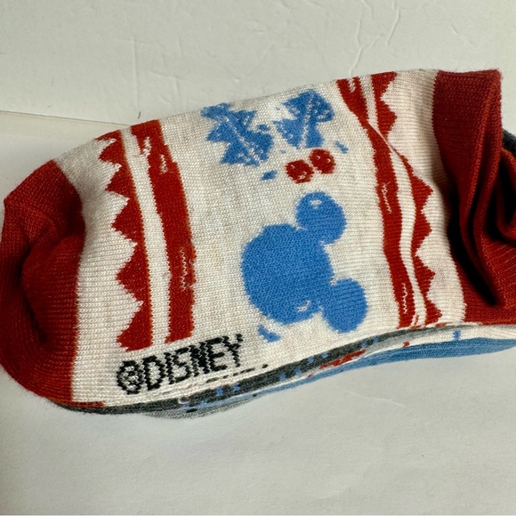New Disney Christmas themed holiday socks. 9 pairs of trainer socks. - Picture 3 of 12